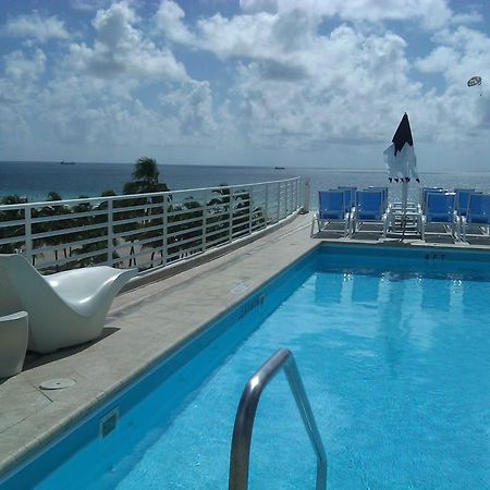 Strand Ocean Drive Suites ไมอามีบีช ห้อง รูปภาพ