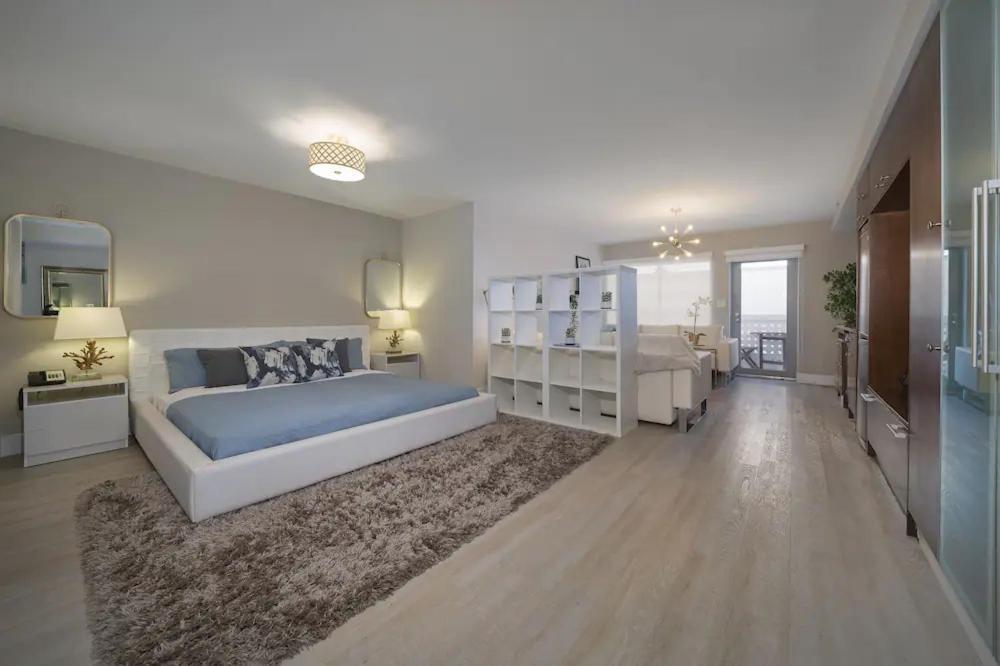 Strand Ocean Drive Suites ไมอามีบีช ภายนอก รูปภาพ