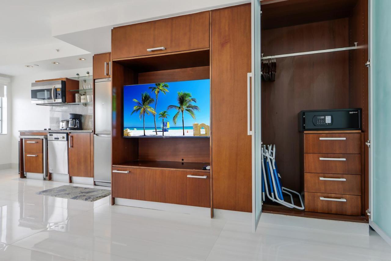 Strand Ocean Drive Suites ไมอามีบีช ภายนอก รูปภาพ
