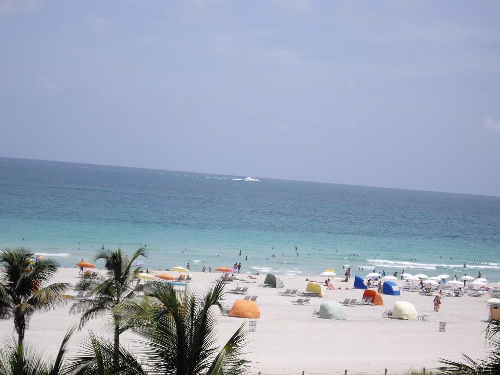 Strand Ocean Drive Suites ไมอามีบีช ภายนอก รูปภาพ