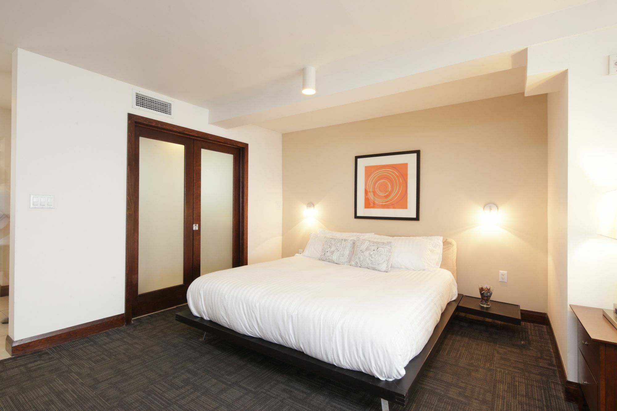 Strand Ocean Drive Suites ไมอามีบีช ภายนอก รูปภาพ